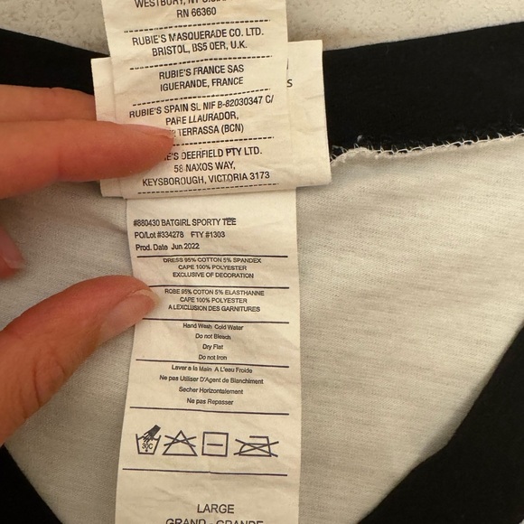 DC Comics Batgirl Long Sleeve V-Neck Shirt with Cape Size Large - Picture 7 of 8